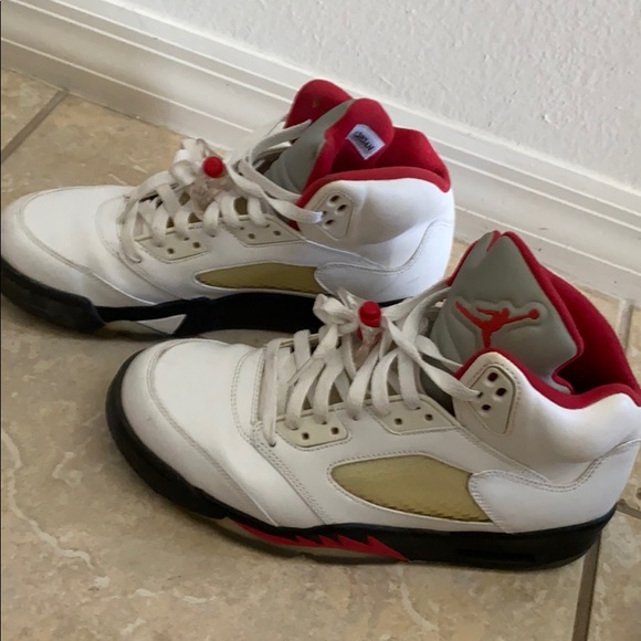 Jordan 5 - Picture 3 of 8